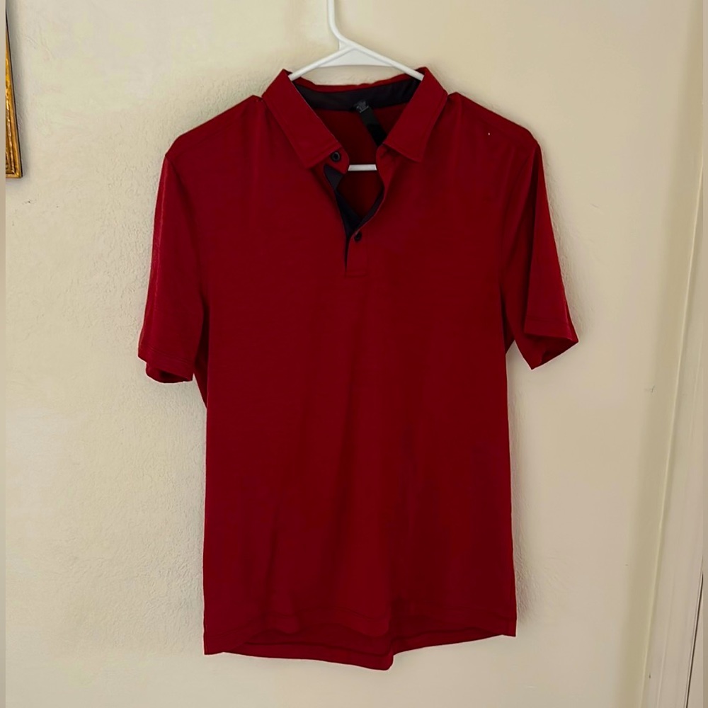 Red Men’s lululemon polo